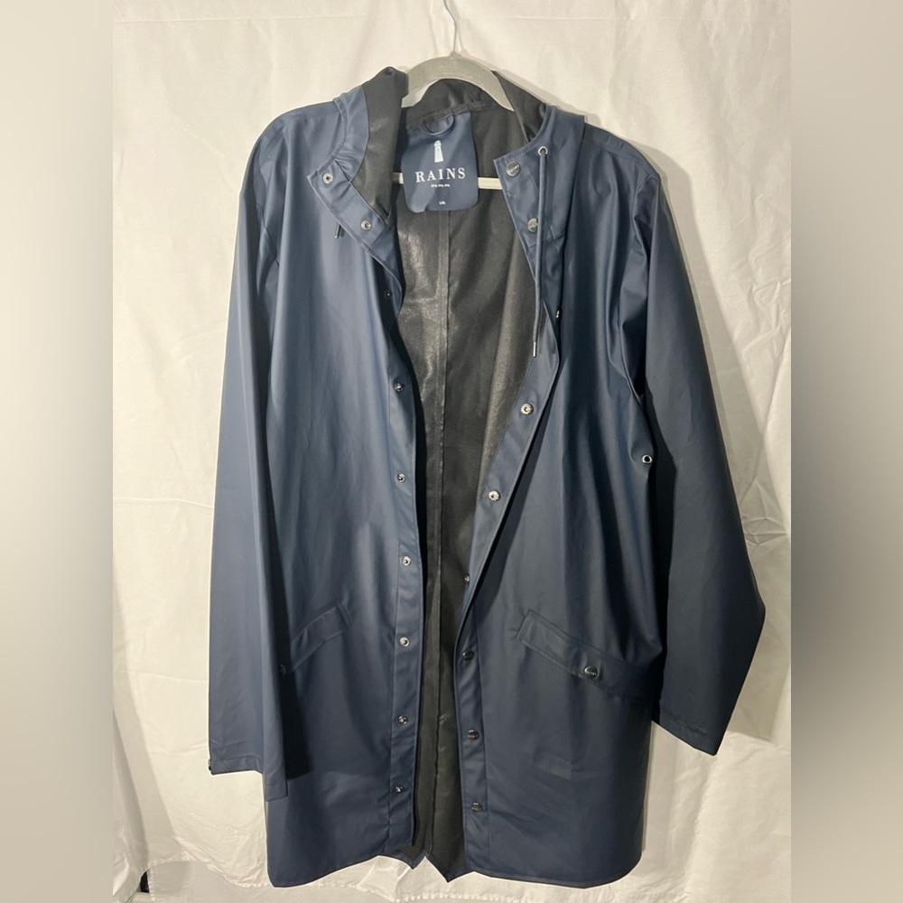 RAINS navy raincoat (unisex)